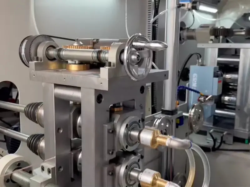 Mokhoa oa ho etsa tlhokomelo ea letsatsi le letsatsi ea PV Ribbon Rolling Mills